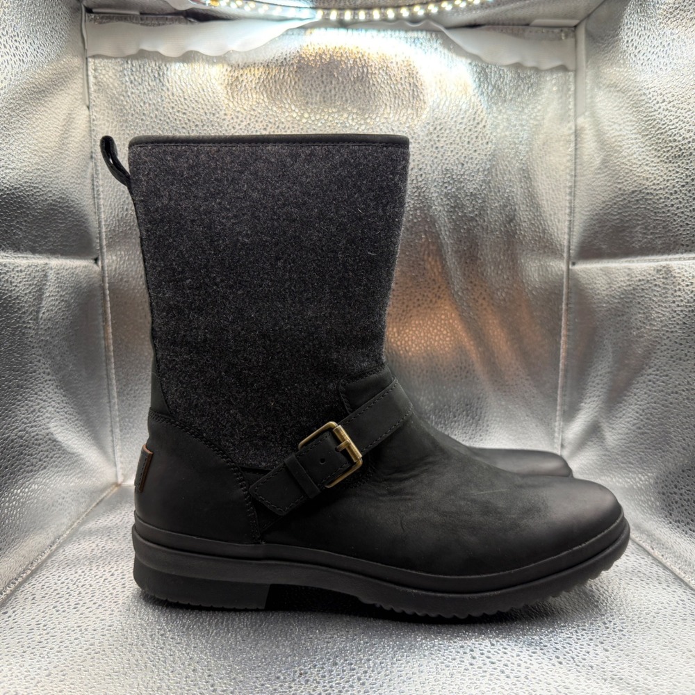 Size 10 UGG Robbie Waterproof Boots Womens Black New Wool Leather 1017377 - Picture 2 of 7